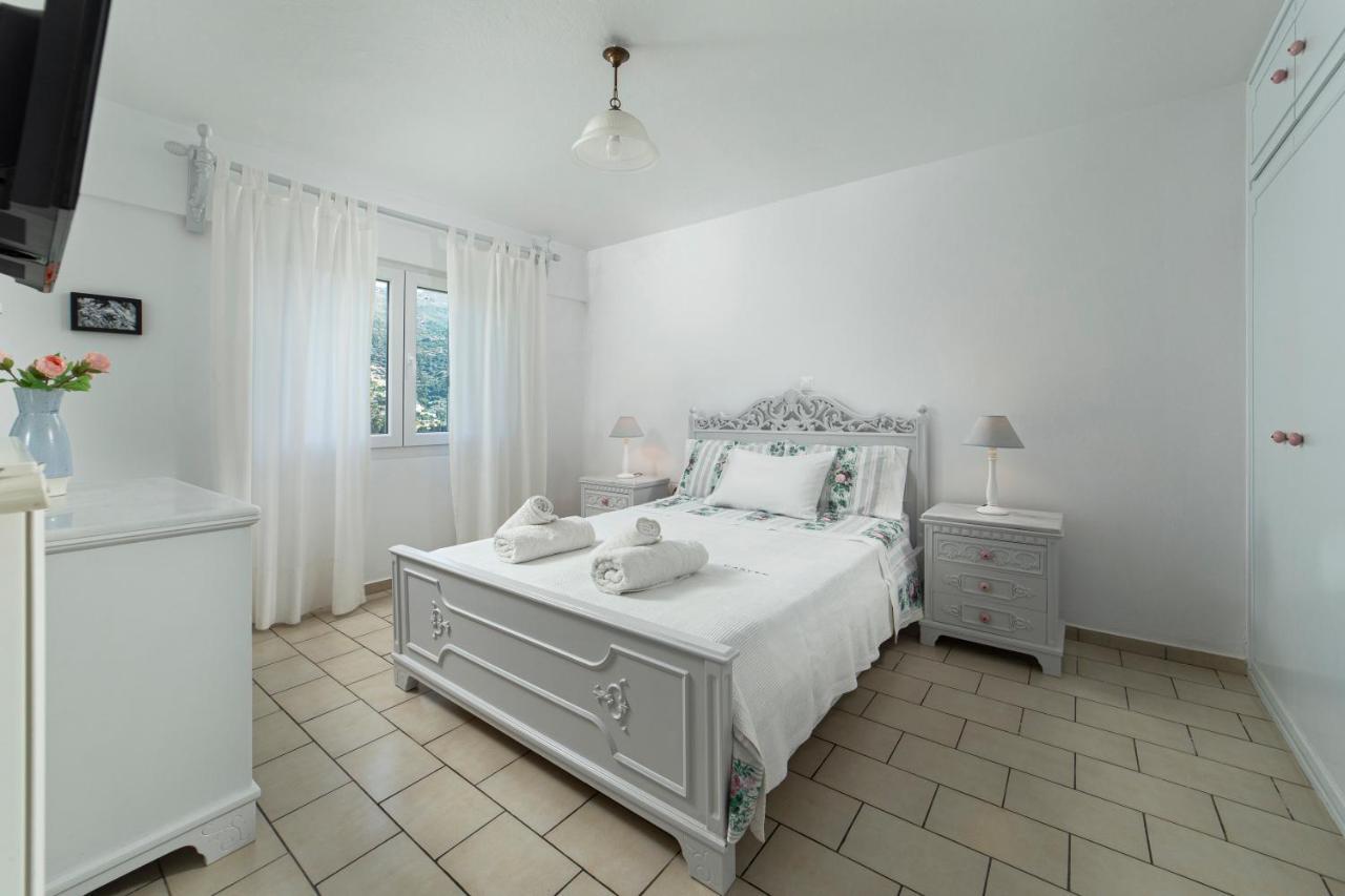 Victoria'S Summerhouse อานดรอส ภายนอก รูปภาพ